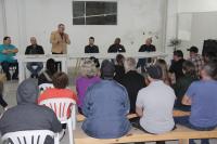 Itaja entrega escrituras de imveis a 22 famlias do bairro Limoeiro