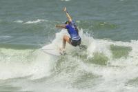 Festival de surfe movimenta o fim de semana na Praia Brava 