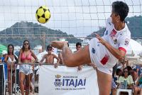 Mais de 200 atletas disputaram o Circuito Catarinense de Futevlei na Praia Brava