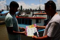 Pesca e Sade orientam pescadores sobre combate  dengue