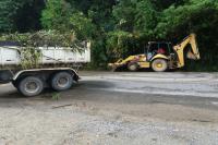 Defesa Civil e Secretaria de Obras auxiliam na liberao de trfego em rodovia 