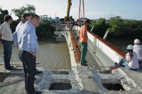 Iniciada instalao de vigas metlicas na ponte Tancredo Neves