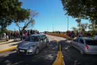 Populao celebra reinaugurao da ponte Tancredo Neves