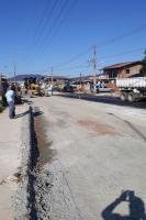 Secretaria de Obras asfalta mais uma avenida, no bairro So Vicente