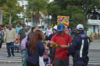 Edutran realiza blitz educativa para comemorar o Dia Internacional do Pedestre