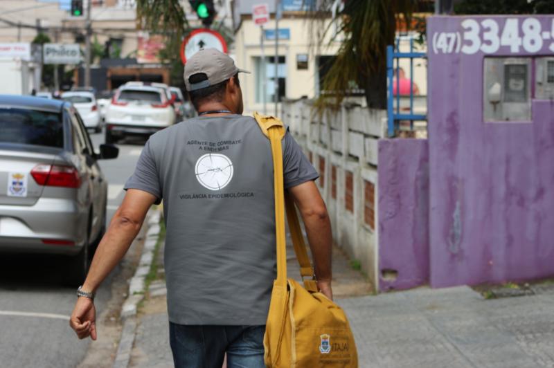 Itajaí promove mutirão de ações contra dengue no bairro Imaruí 