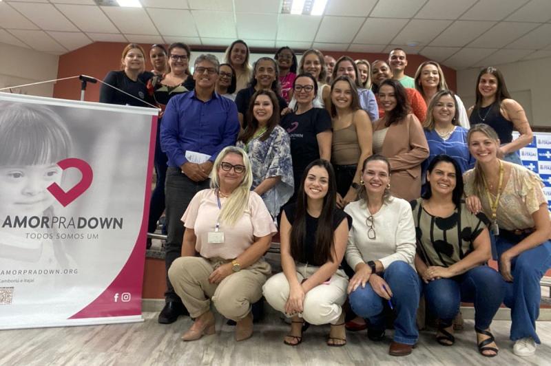 Itaja promove capacitao sobre Sndrome de Down para profissionais da sade