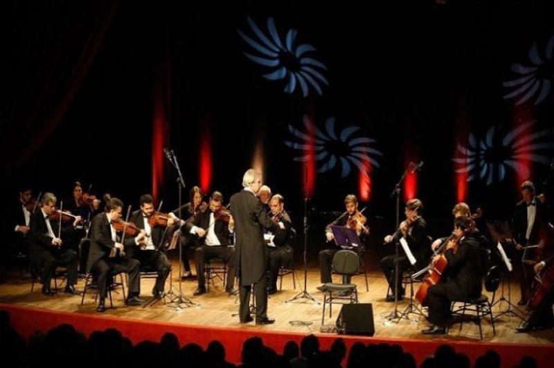 Orquestra de Câmara de Blumenau apresenta-se no Teatro Municipal de Itajaí nesta quarta-feira (26)