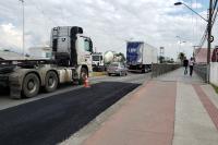 Adolfo Konder recebe novo pavimento em asfalto