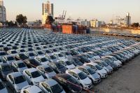Porto de Itaja recebe mais de 1,2 mil veculos importados em nova atracao