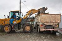 Mutiro retira doze mil toneladas de entulhos e lixo das ruas e terrenos de Itaja