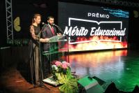 Profissionais de ensino de Itaja recebem Prmio Mrito Educacional 2019