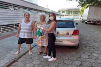 Coronavrus: Assistncia Social oferece voluntrios para auxiliar idosos com compras