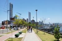 Projeto de decks valorizam potencial turstico da avenida Beira-Rio e baa Afonso Wippel 