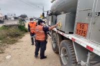 Defesa Civil realiza sexta fiscalização do transporte de produtos perigosos em Itajaí