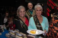 Aniversário de Itajaí é comemorado com a distribuição de 12 mil fatias de bolo à população 