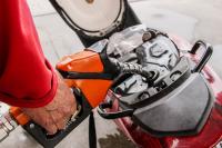 Pesquisa do Procon aponta queda no preço da gasolina
