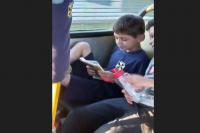 Itajaí incentiva o hábito da leitura no transporte escolar