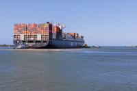 Complexo Porturio de Itaja receber manobras experimentais com navios de 51 metros de largura