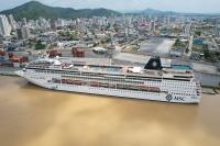 Itajaí recebe primeiro navio da temporada de cruzeiros 2022/2023