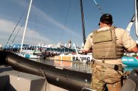 Polcia Federal realiza controle migratrio de visitantes, competidores e barcos na The Ocean Race Itaja