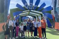 Comitiva de Blumenau conhece aes de acessibilidade na The Ocean Race Itaja