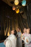 Centro de Educação Infantil do Brilhante cria planetário para interação das crianças