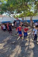 CEI promove projeto que envolve aulas de crossfit infantil com movimentos de super-heris