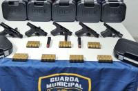 Guarda Municipal de Itaja recebe novo armamento para reforar a segurana pblica