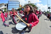 Desfile de Sete de Setembro reúne milhares de pessoas na Avenida Beira-Rio de Itajaí 