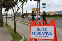 Blitz Educativa sobre transporte de Produtos Perigosos  realizada em Itaja