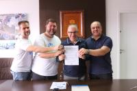 Municpio de Itaja renova parceria com Sebrae para o projeto Cidade Empreendedora