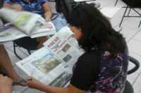 Professores recebem capacitao sobre tcnicas com jornal em sala de aula