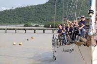 Itaja Stopover: Professores da Rede Municipal navegam no veleiro Amazonas