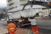 Trecho da Avenida Beira Rio recebe nova pavimentao