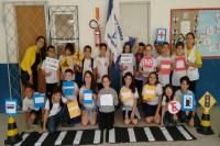 Escola Bsica Professora Maria Dutra Gomes realiza campanha de conscientizao no trnsito