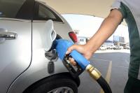 Gasolina comum tem queda de 2,99%