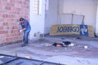 Sala de Situao realiza limpeza emergencial no prdio dos Correios