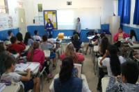 Alunos da Escola Martinho Gervasi recebem palestra sobre resduos slidos