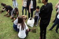 Alunos da Escola Bsica Joo Paulo II participam de mobilizao ambiental