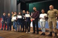 Jovens recebem 119 certificados do projeto Cidado Consciente 