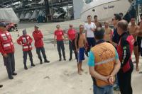 Agentes da Defesa Civil de Itaja participam de simulado de salvamento aqutico