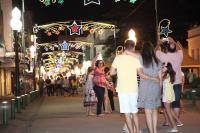 Abertura do Natal EnCanto emociona multido em Itaja
