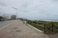 Praia Brava recebe 470 metros de cerca para proteo da vegetao de restinga