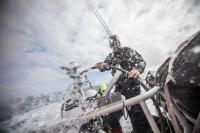 Velejadores enfrentam baixas temperaturas no caminho para Itaja na Volvo Ocean Race