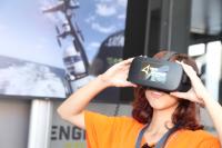 Equipe Brunel oferece experincia 3D aos visitantes da Vila da Regata 
