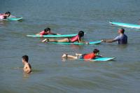 Alunos da rede municipal de ensino participam do projeto Surf Comunitrio