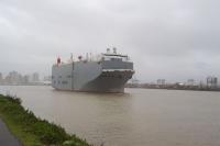 Bero 3 do Porto de Itaja recebe desembarque de 1,2 mil veculos importados