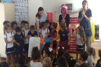 Projeto Poesia na Janela aborda o Natal em Centro de Educao Infantil