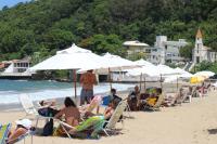 Praias de Itaja so opes para moradores e turistas no vero